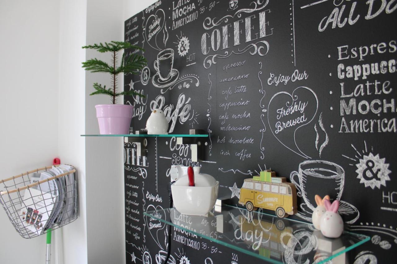 Izzy Apartament Lägenhet Miskolc Exteriör bild
