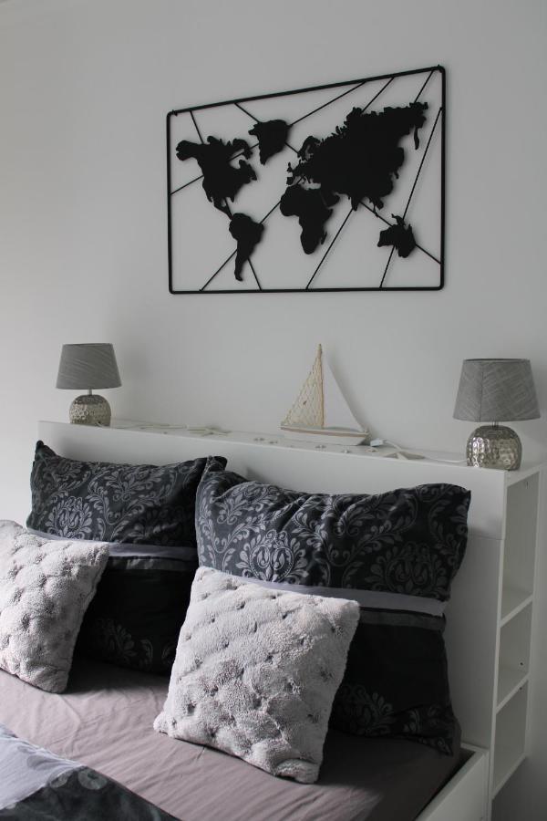 Izzy Apartament Lägenhet Miskolc Exteriör bild